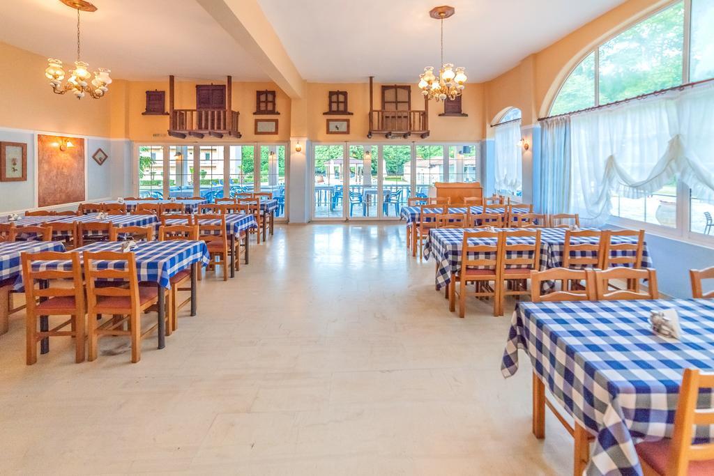 Sintrivanis Resort Beach Paralía Skotínis Eksteriør bilde