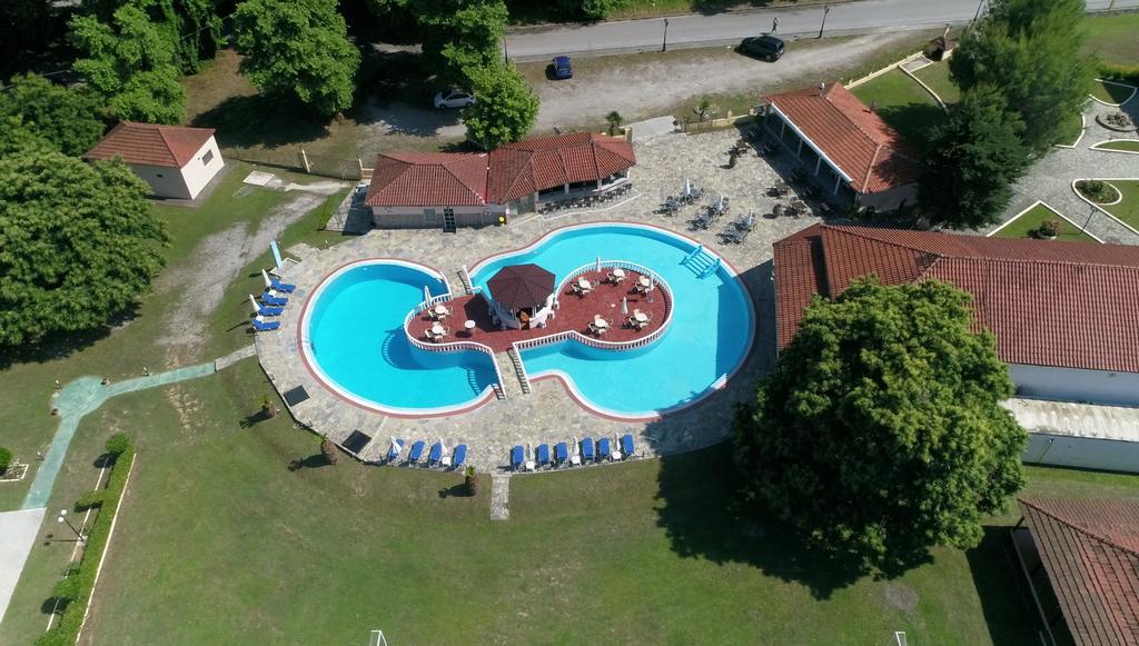 Sintrivanis Resort Beach Paralía Skotínis Eksteriør bilde